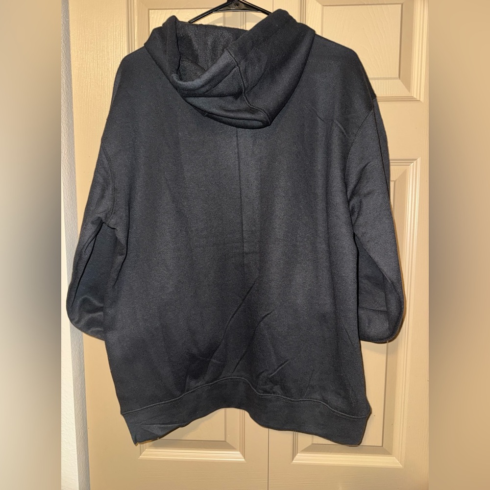 Carhartt Men's Black Marquette Hoodie - Picture 2 of 5
